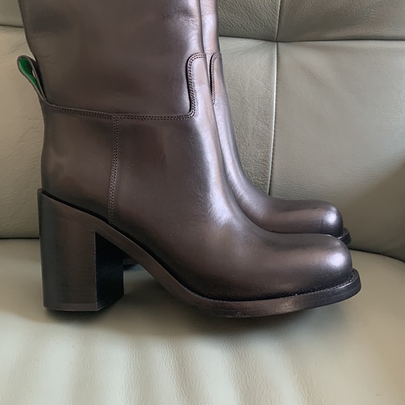 Bottega Veneta Classic Knee High Boot - Picture 11 of 16